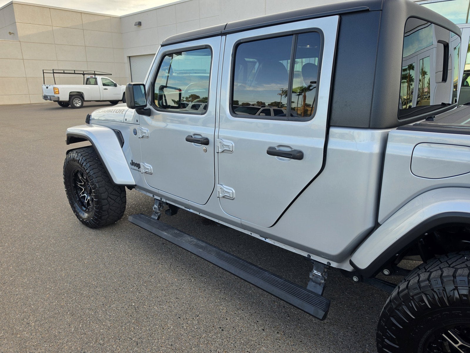 2023 Jeep Gladiator Sport S