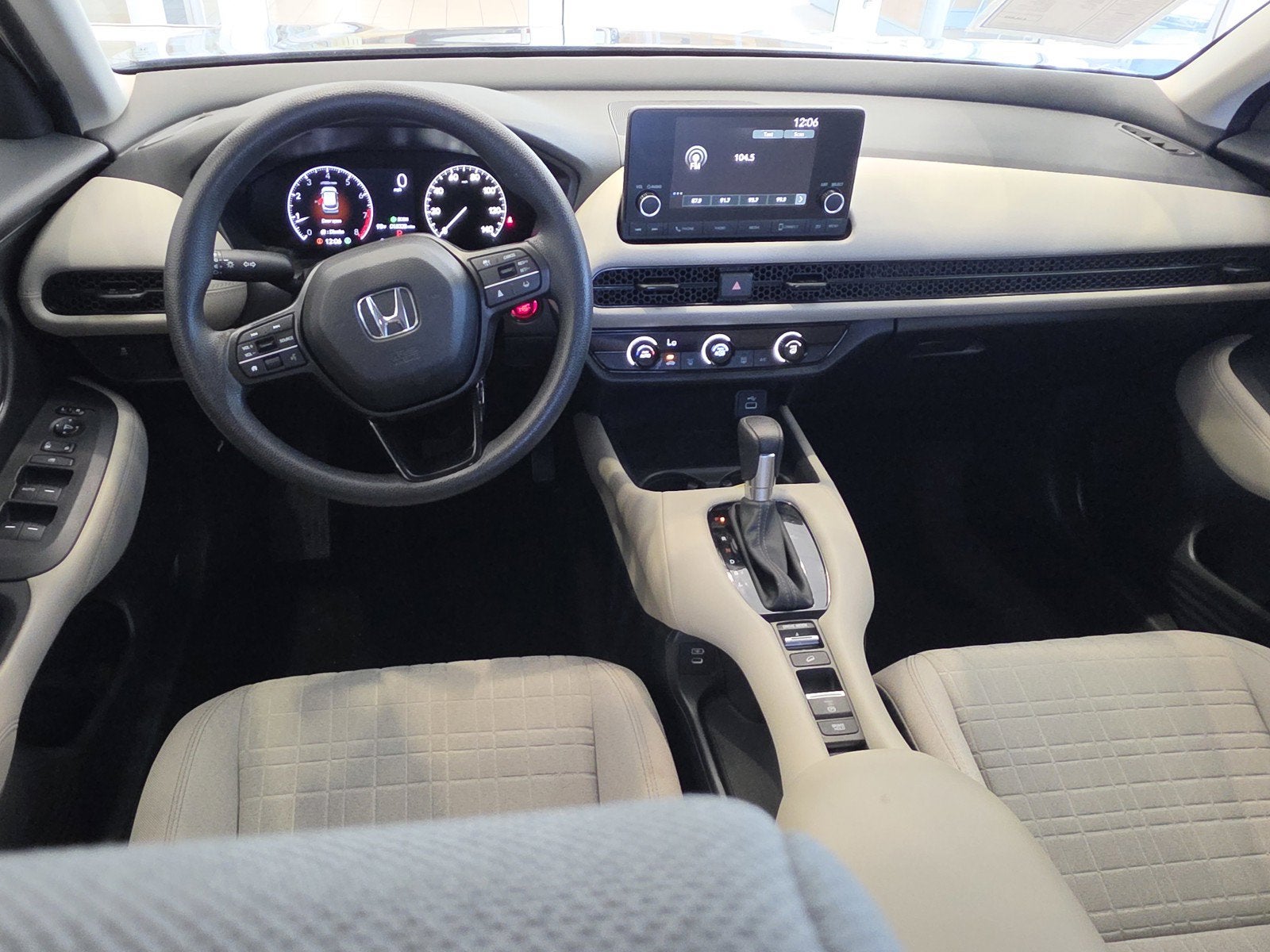 2025 Honda HR-V LX