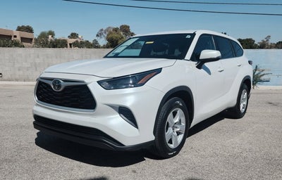2023 Toyota Highlander Base