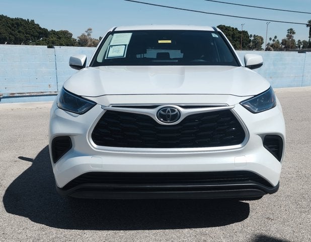 2023 Toyota Highlander Base