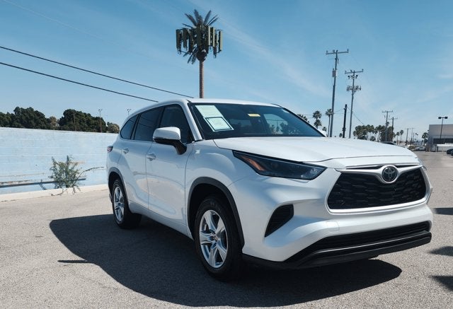 2023 Toyota Highlander Base