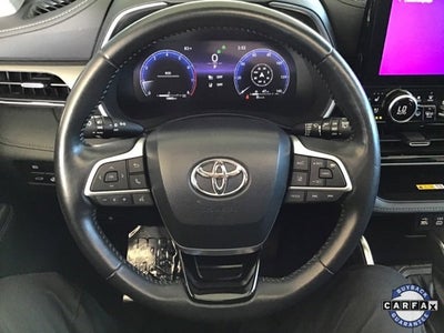 2023 Toyota Highlander Base