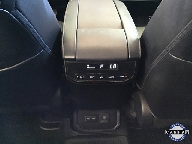 2023 Toyota Highlander Base