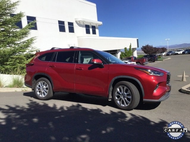 2023 Toyota Highlander Base