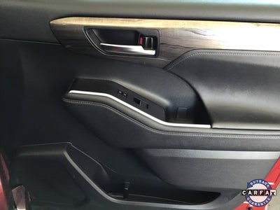 2023 Toyota Highlander Base