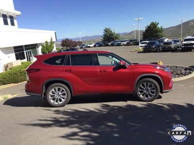 2023 Toyota Highlander Base