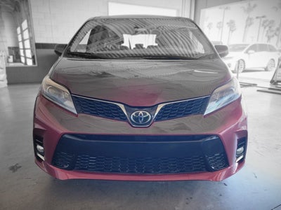 2018 Toyota Sienna Base