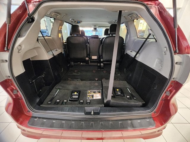2018 Toyota Sienna Base