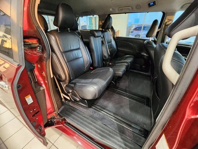 2018 Toyota Sienna Base