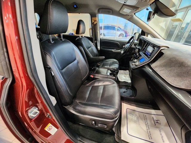 2018 Toyota Sienna Base