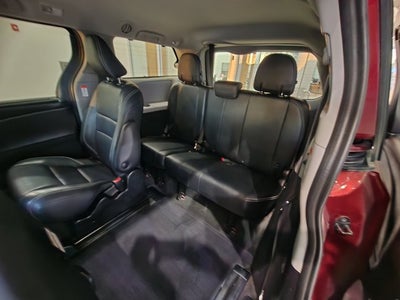2018 Toyota Sienna Base