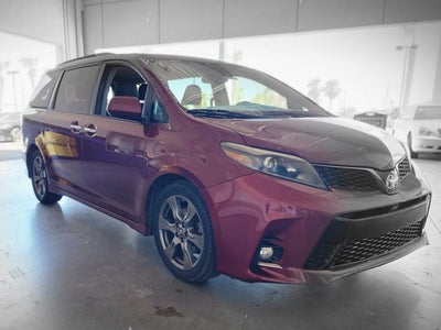 2018 Toyota Sienna Base