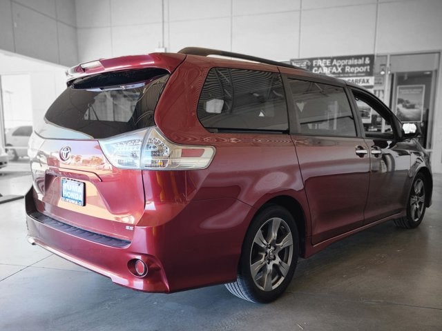 2018 Toyota Sienna Base