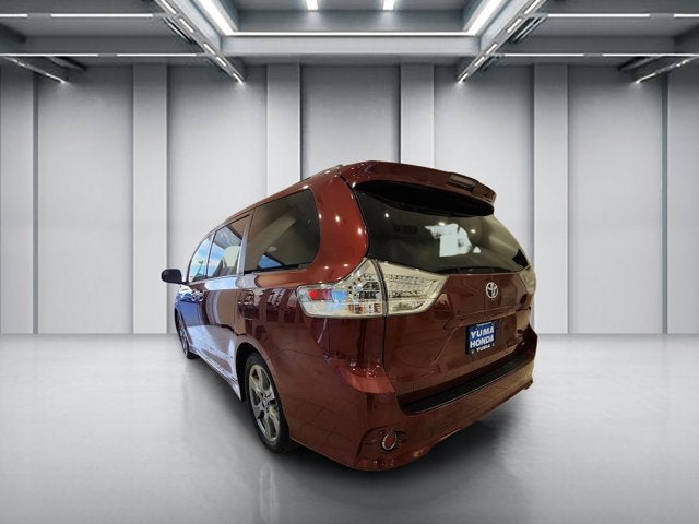 2018 Toyota Sienna Base