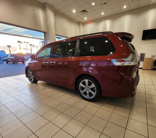 2018 Toyota Sienna Base