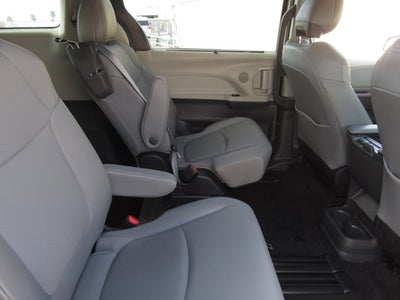 2024 Toyota Sienna XLE