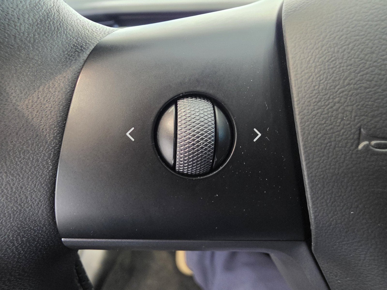 2023 Tesla Model 3 RWD