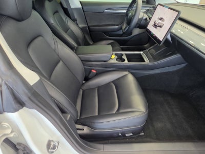 2023 Tesla Model 3 RWD
