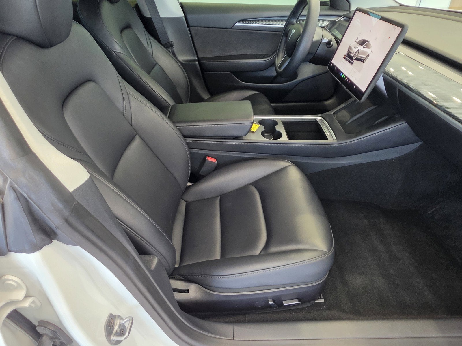 2023 Tesla Model 3 RWD