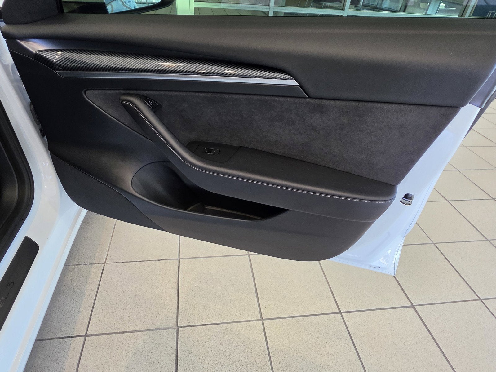 2023 Tesla Model 3 RWD