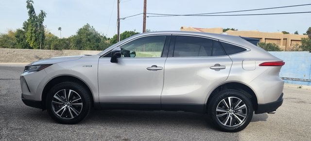 2021 Toyota Venza Base